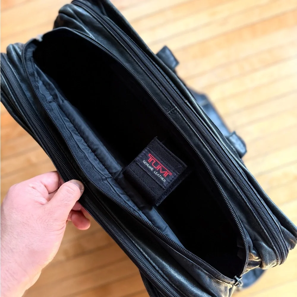 Vintage TUMI Alpha Leather Briefcase Laptop Expandable 9621D3 Messenger Bag